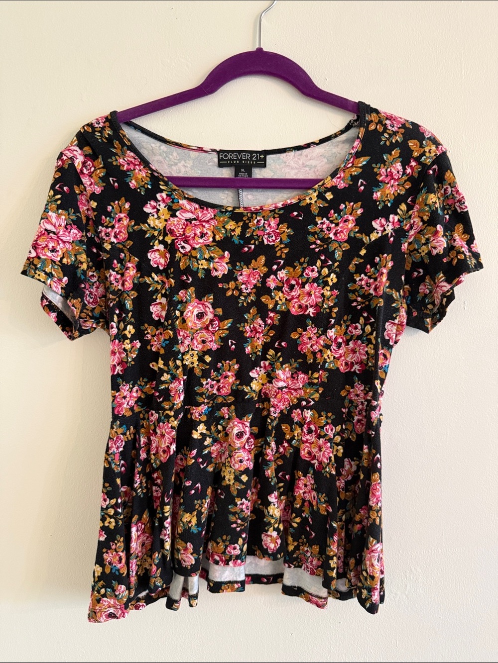 Forever 21 Black Floral Short Sleeve Peplum Top - Pink Rose Print-XL